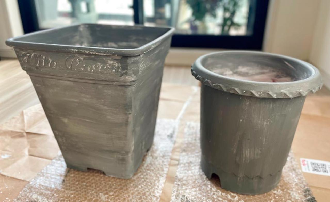 都内マンションの狭小ベランダ10㎡がお花畑に！「バラの季節が終わったら、寄せ植えで彩りを」（画像9）