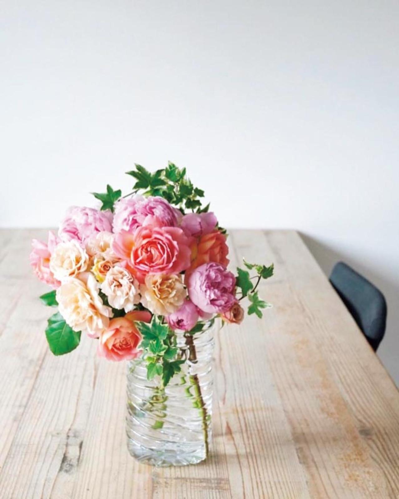 「10㎡のベランダがまるでバラ園！」室外機4台でも美しく咲かせた、達人のガーデン術とは？（画像9）