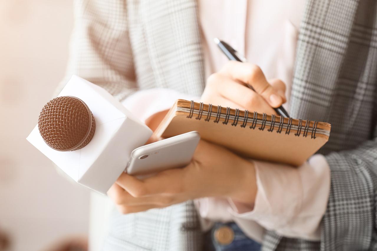 野村胡堂の『女記者の役割』あらすじ紹介。新聞記者×名探偵が挑む盗難事件！