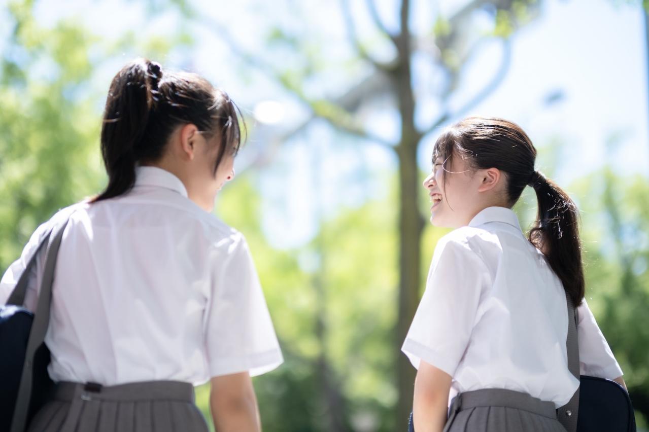 【昭和のファッション・食べ物】横浜発の「ハマトラ」がブームに！ 少女時代に流行したのは？