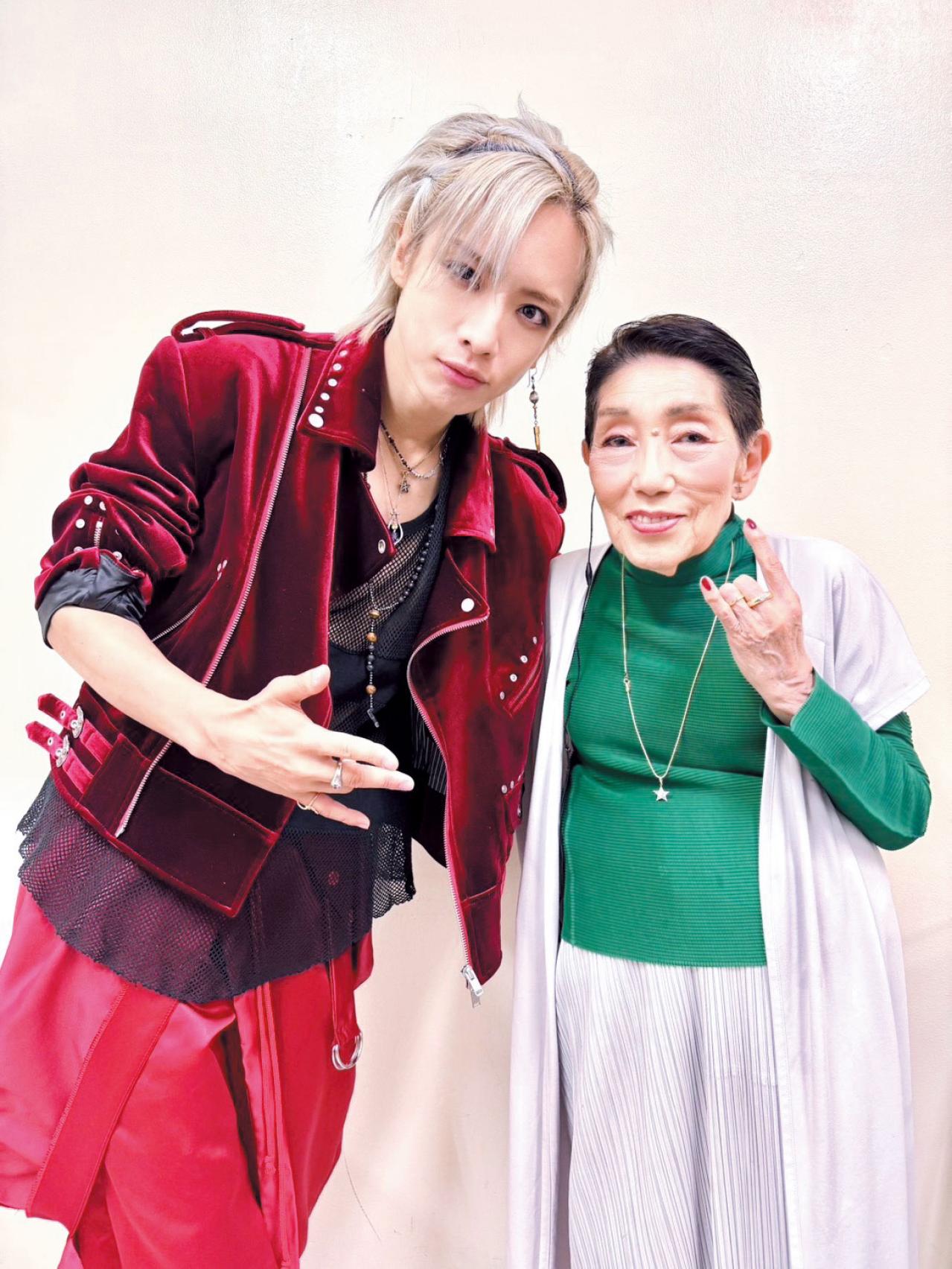 91歳・元人気テレビリポーターの現在がすごい！ヴィジュアル系ロックバンドを追っかけ、毎週ライブハウスへ。（画像5）