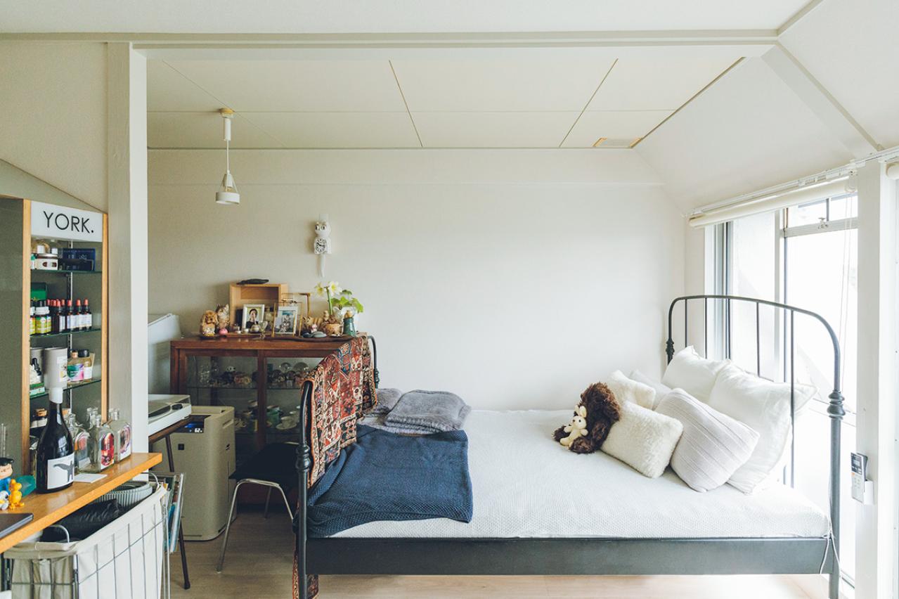 60歳目前に愛娘を喪い、ひとりに。パフューマーがこれからを見つめ直すために選んだ、30㎡の小さな部屋