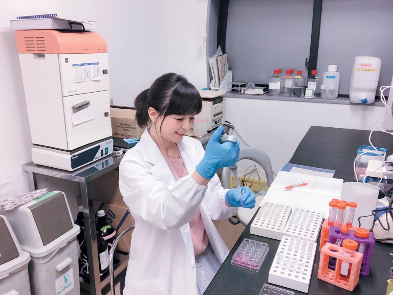 【いとうまい子さん・60歳】「不良少女と呼ばれて」から40年。45歳で大学生となり、今春、大学教授に就任！（画像3）