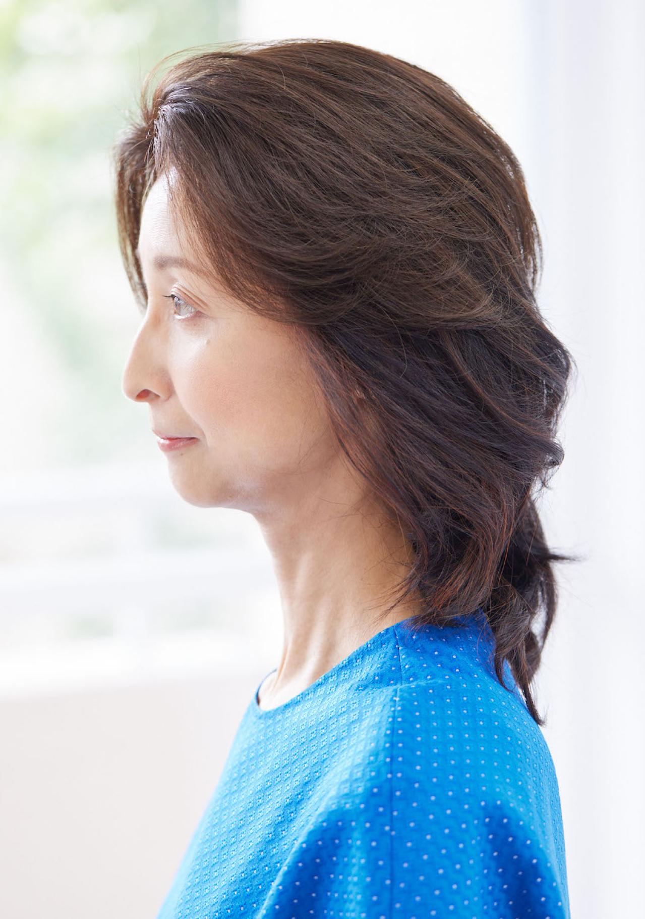 ＜50代の髪悩み＞根本の白髪も、ボリュームアップも【ポイントウィッグ】で解決！不自然にならないつけ方とは？（画像8）