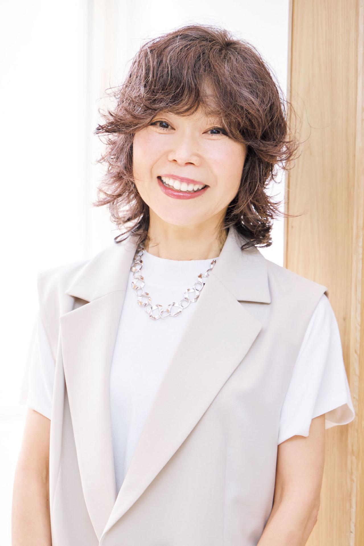 56歳・読者が体験！「脱白髪染め」ができると話題の【白髪ぼかしカラー】とは？（画像14）