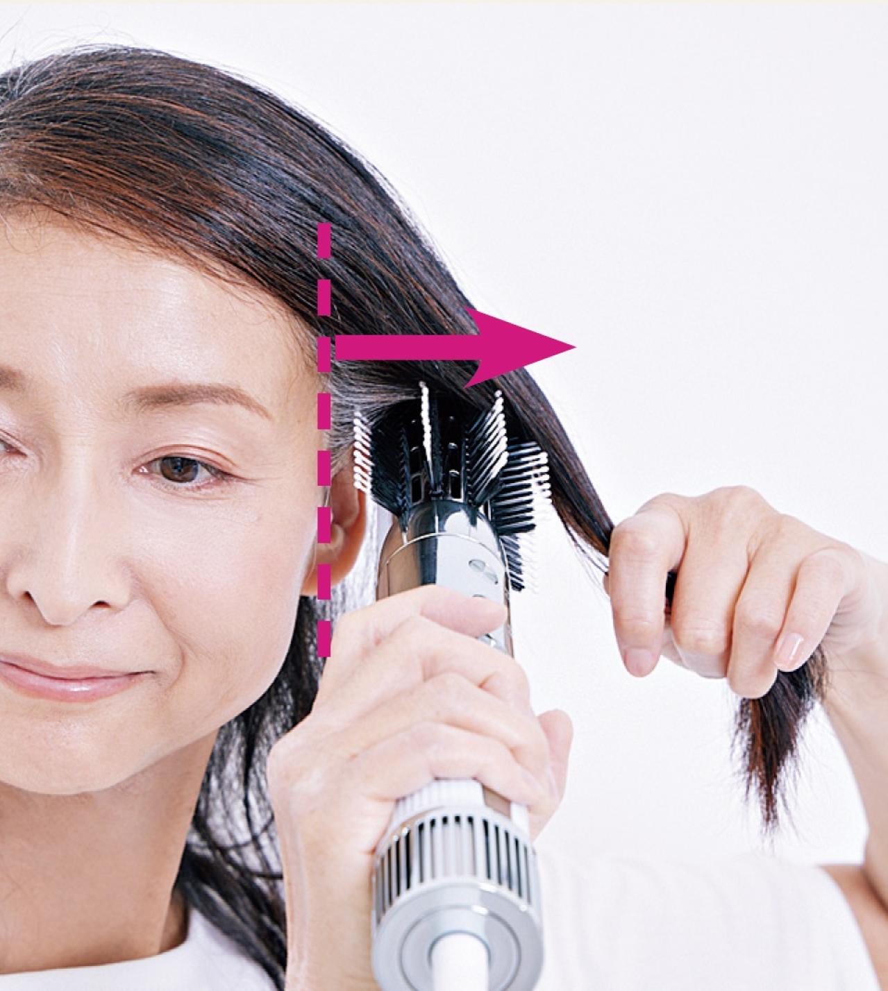 【50代ヘア】「根本のぺしゃんこが気になります」50代なら必須の美容家電を使えばこんなにボリュームアップ！？（画像5）