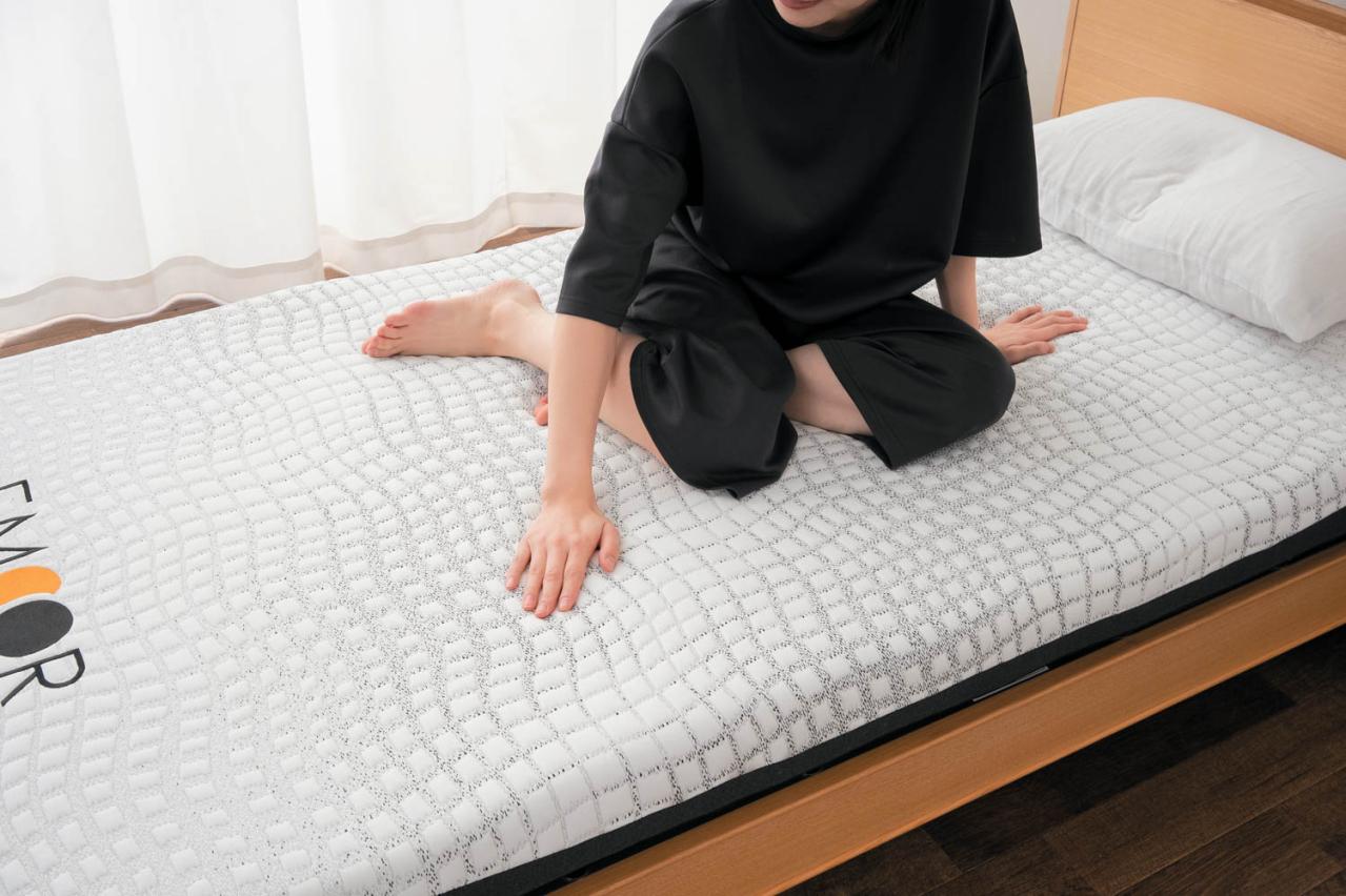 睡眠時の「腰や背中の痛みが気になる人」おすすめの【マットレス】3選。快眠に導くアイデア商品も！（画像2）