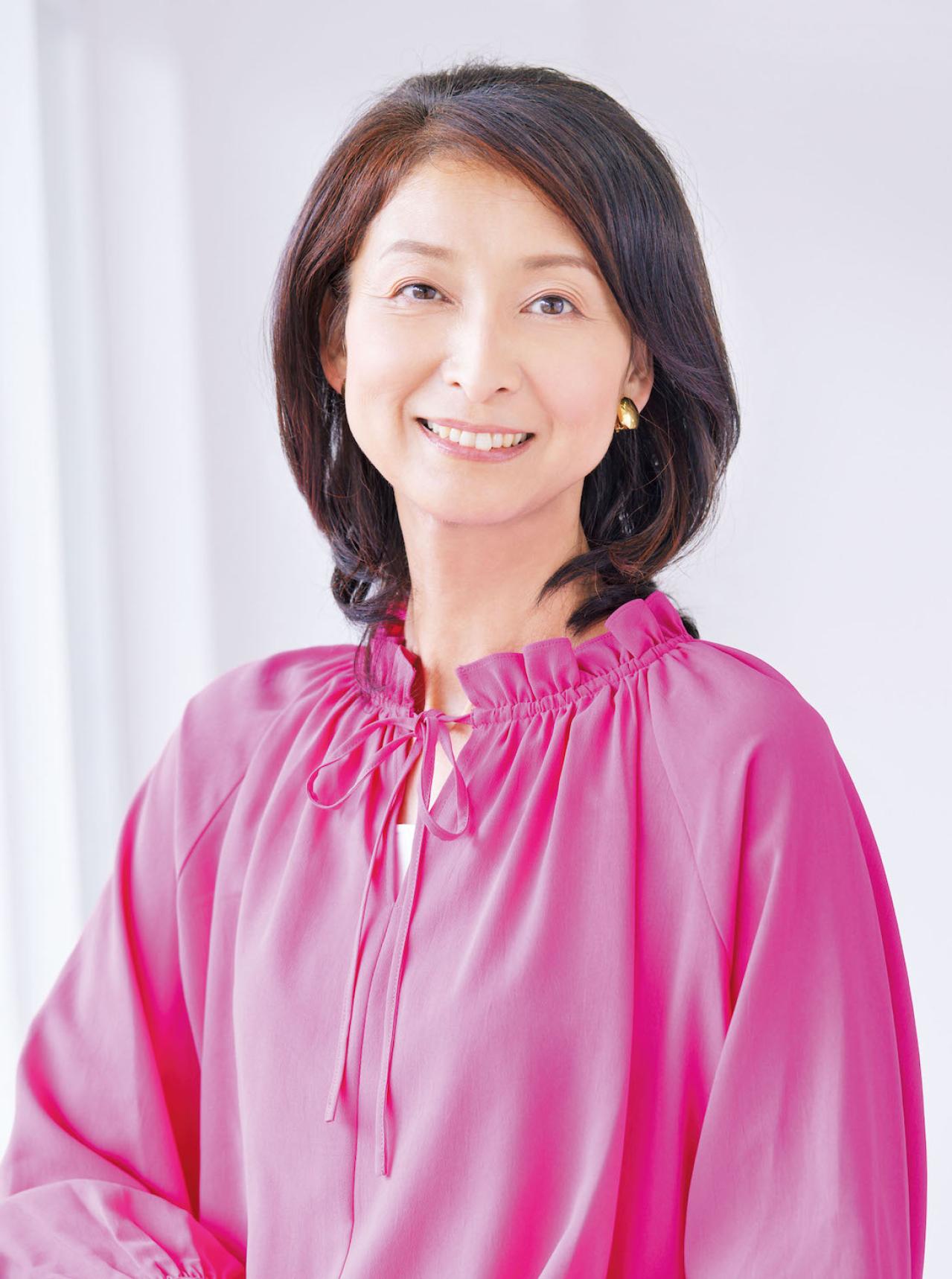 【50代ヘア】「根本のぺしゃんこが気になります」50代なら必須の美容家電を使えばこんなにボリュームアップ！？（画像9）