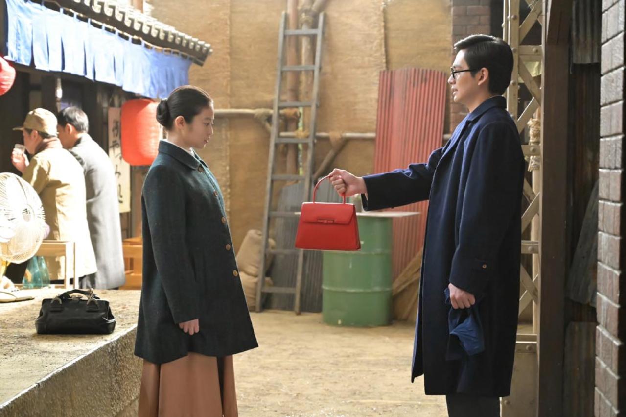 【あんぱん】“ようやく”思いを通じ合わせた二人。寛（竹野内豊）の言葉「別々の道を歩んでいても、いつか交わる日がくる」が現実に（画像5）