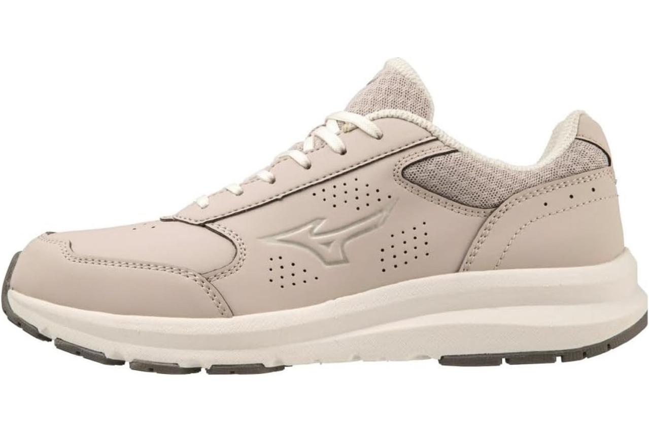 軽くて歩きやすい【ウォーキングシューズ】が最大56%OFF【Amazonタイムセール】でお安くゲット！