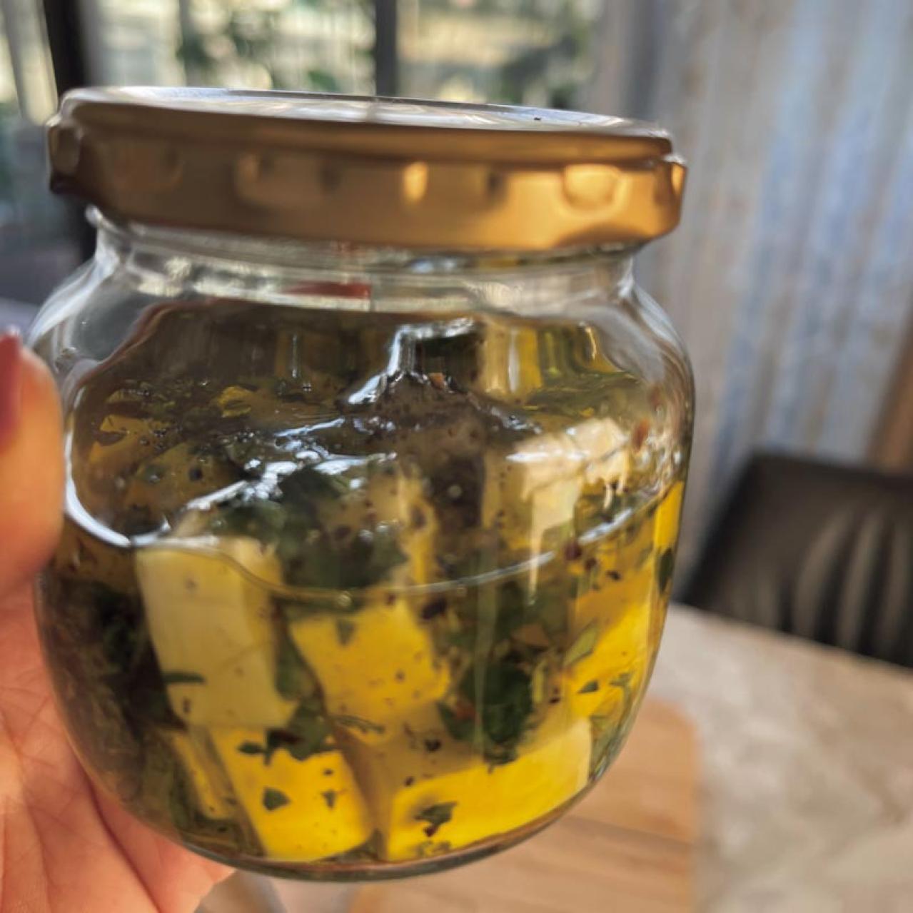 【10㎡の小さなベランダ菜園】で週末ガーデニング！野菜やハーブを元気に育てるための摘芯や剪定のコツも（画像11）