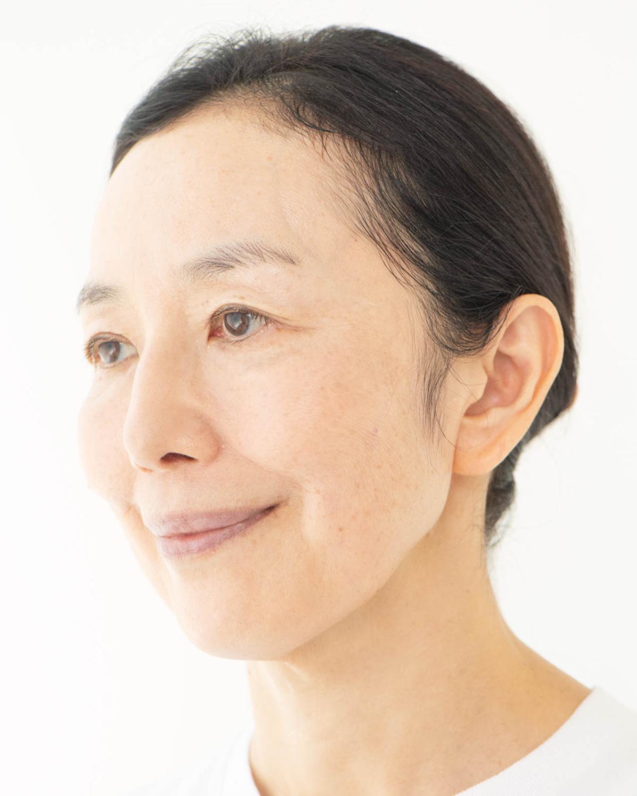 「汗でファンデがどろどろ…」55歳メイク崩れの悩み、ヘアメイク職人【化け子】の解決方法がすごい！（画像20）