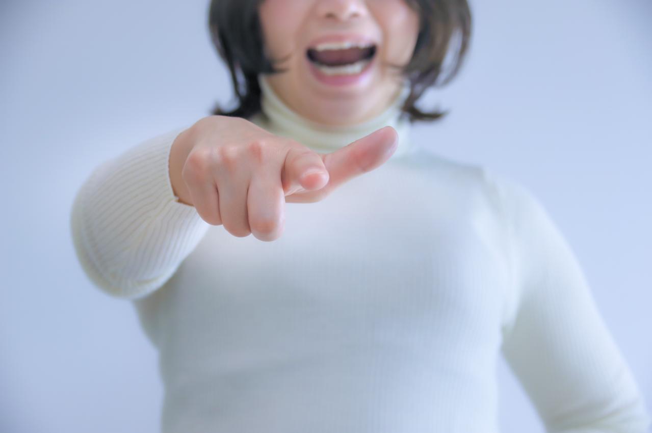 「出来損ない」「遺伝子の異常」！身勝手な母のせいで感情をだせなくなった私【私の毒親体験記】