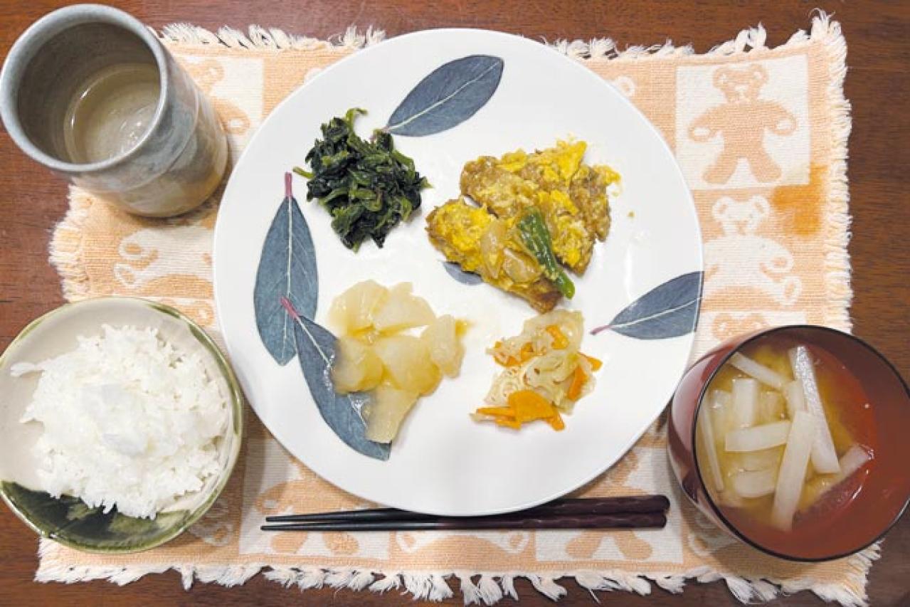 60代女性が選ぶ冷凍ミールのブランドは？「肉厚とんかつもヘルシーに味わえる！」【宅配おかずセットタイプ】を実食レポ（画像12）