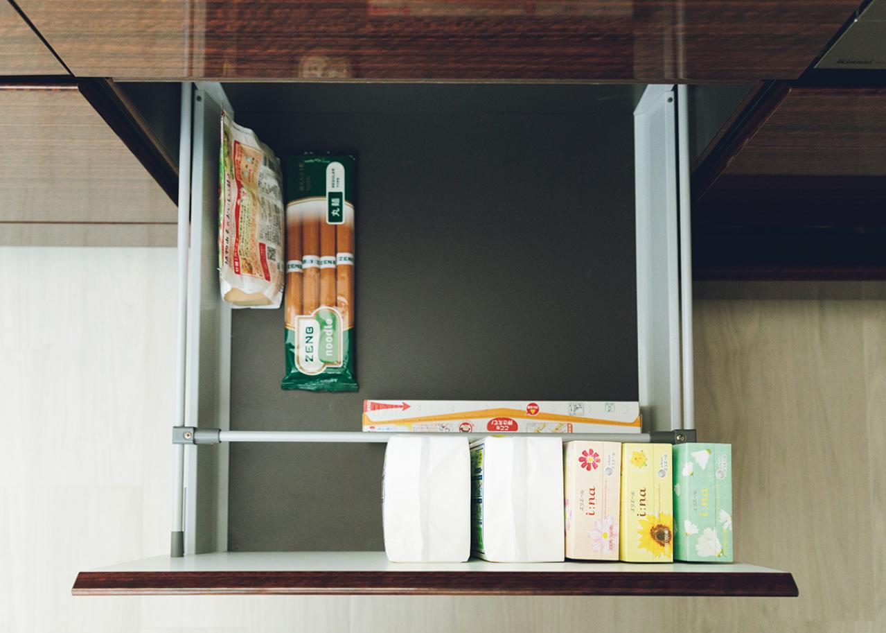 キッチンがスッキリ！「4人分の器は引き出し1つ分です」ミニマリストが実践する5つの工夫とは？（画像3）