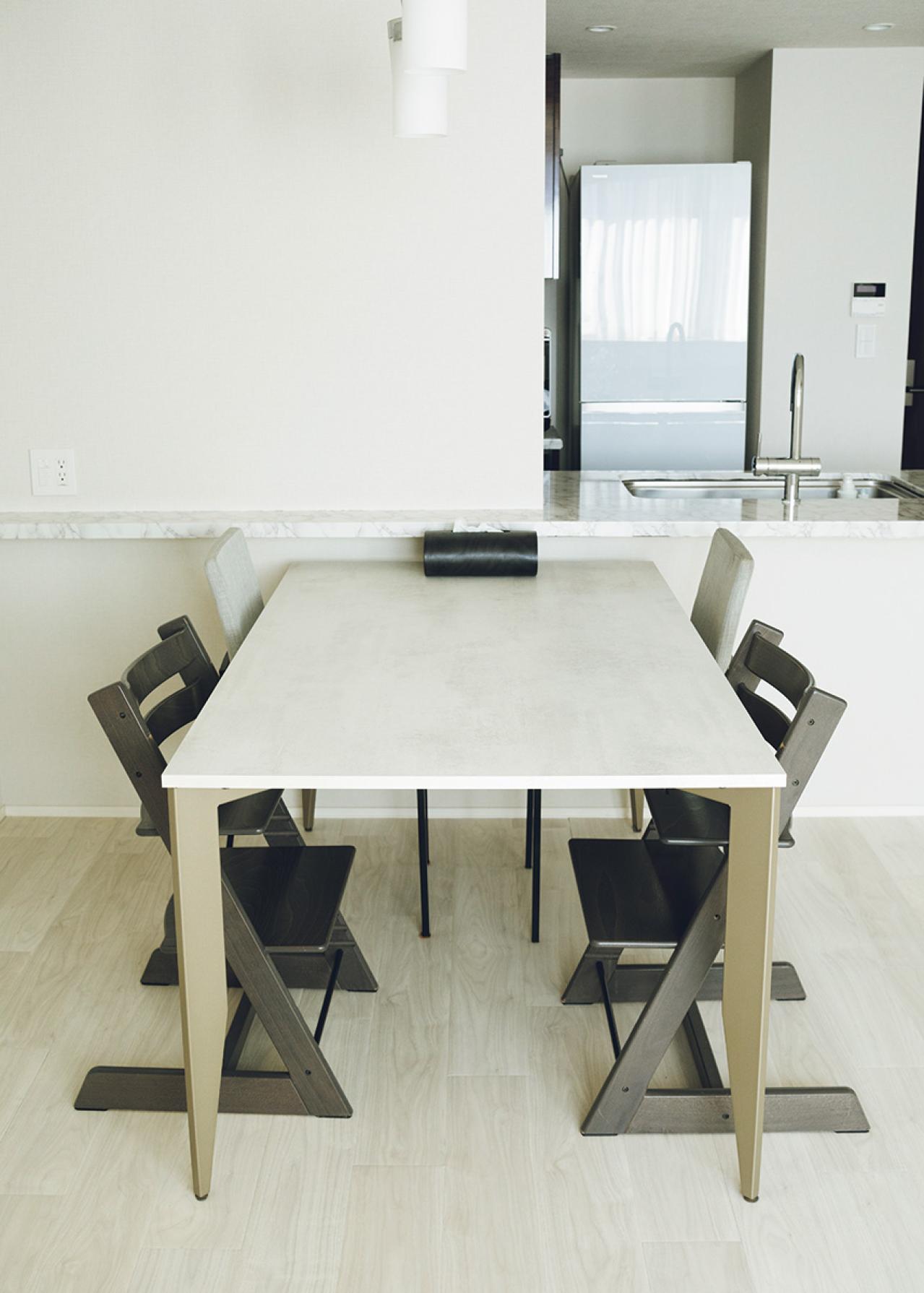 キッチンがスッキリ！「4人分の器は引き出し1つ分です」ミニマリストが実践する5つの工夫とは？（画像7）