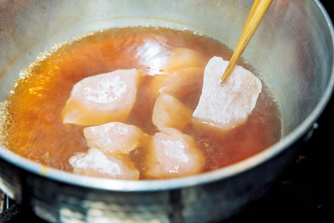 【笠原将弘さん】教えて！ 鶏むね肉で旨みたっぷりな煮物を作るコツは？「治部煮」「鶏じゃが」（画像4）