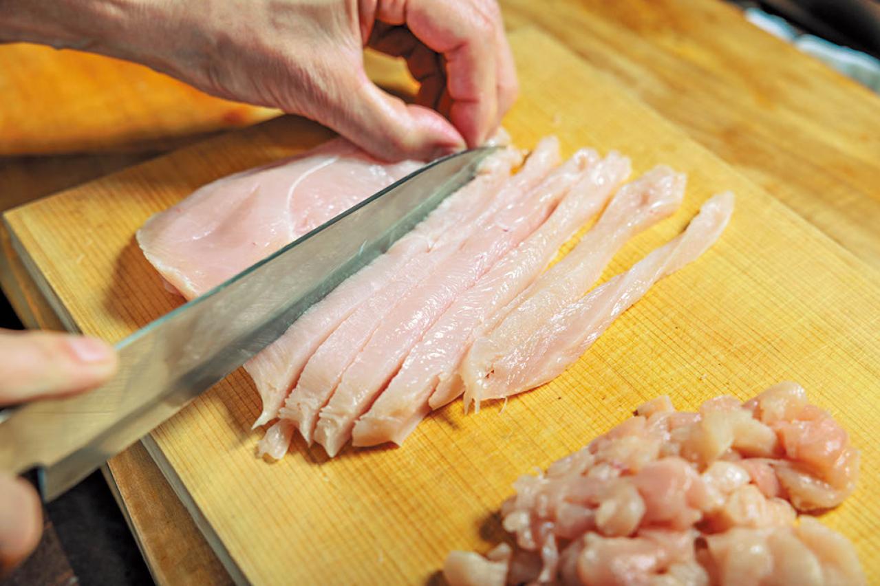 「賛否両論」店主【笠原将弘さん流】食感バツグンな「チキンナゲット」の作り方とは？（画像4）