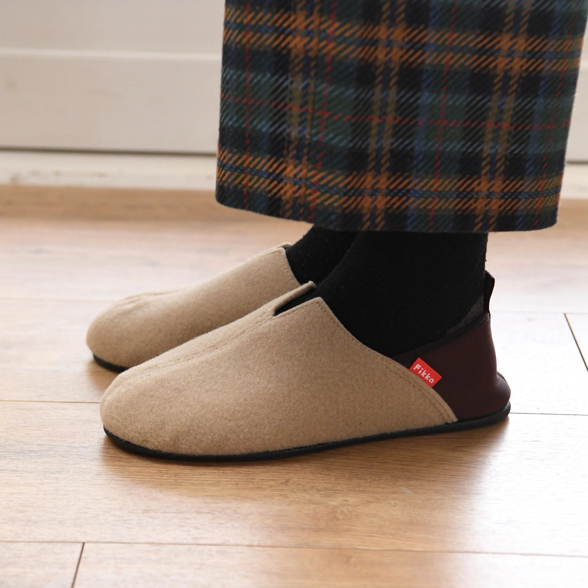 踏み抜き防止インソール入り<BR>防災スリッポン