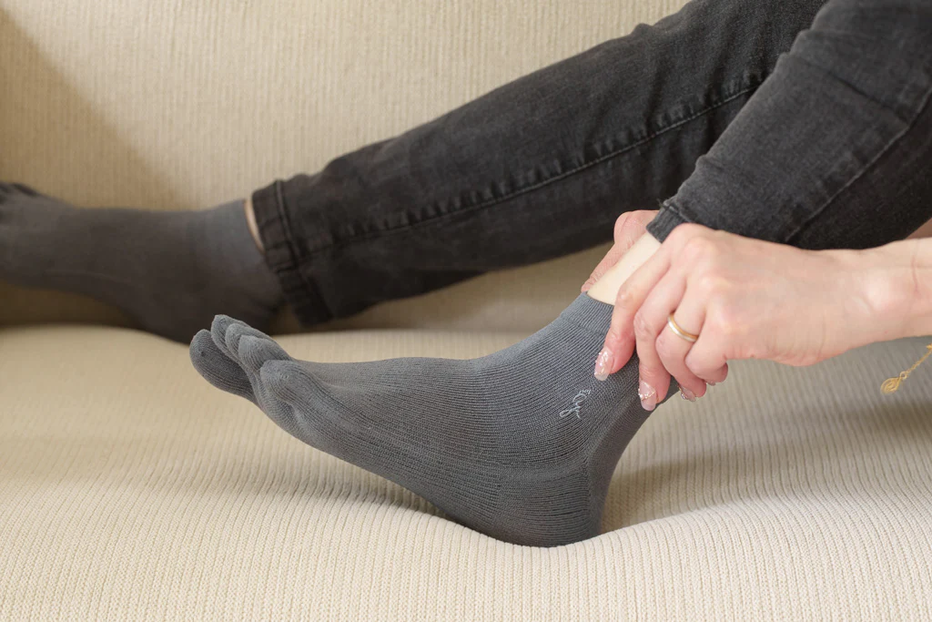 「足指の機能を取り戻す！」矯正サポートソックス　YOSHIRO ソックス