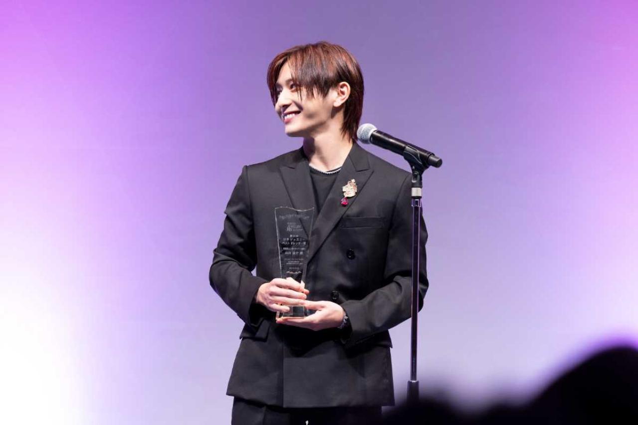 山田涼介「10代の頃にロスで買ったティファニーが思い出です」日本ジュエリーベストドレッサー賞に各世代の「輝く人」が大集合（画像7）