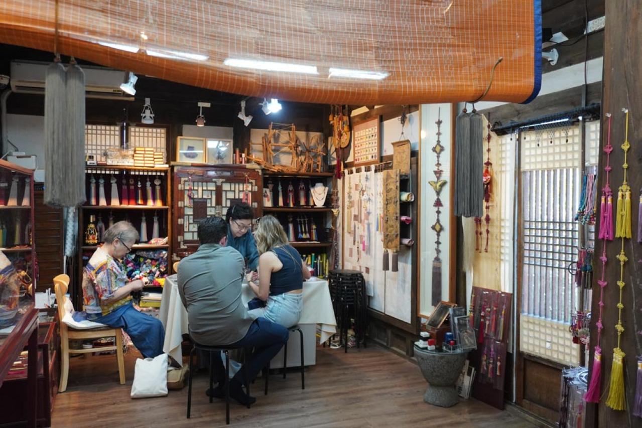 【2025年最新版】ソウル観光の魅力！北村韓屋村で雑貨屋巡り＆絶品かき氷体験（画像11）
