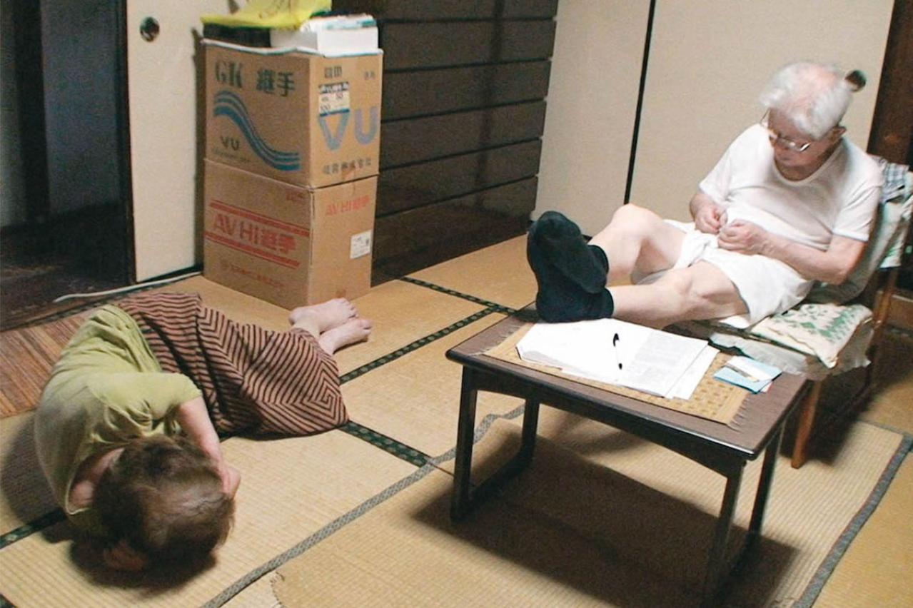 認知症の家族と笑顔で過ごす【4つのヒント】ドキュメンタリー監督が母を介護して今思うこと