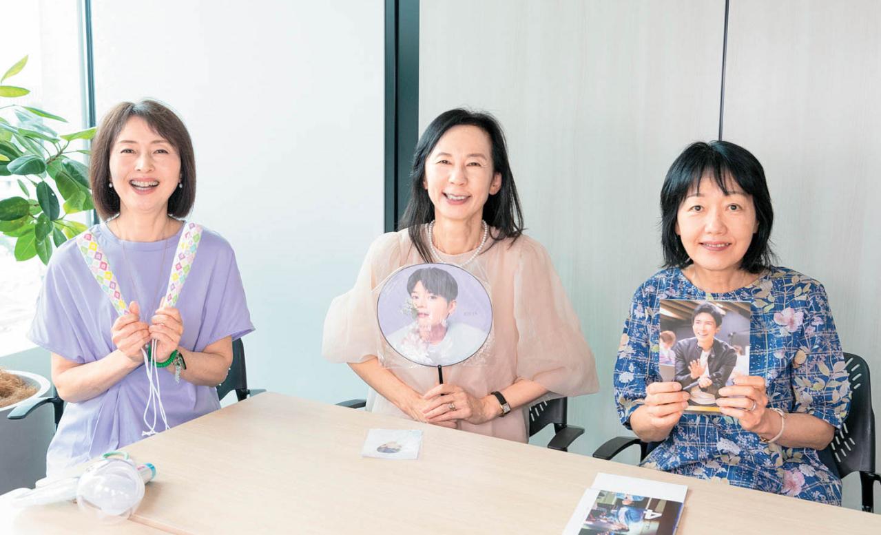 RYOEN、郷ひろみ、吉川尚輝…60代読者モデルのリアルな【推し活】事情をリサーチ！（画像2）