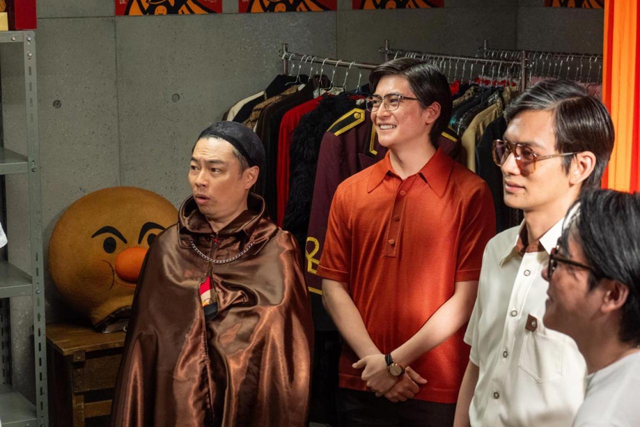 ツンデレきわまりない屋村（阿部サダヲ）も、照れ隠しの八木（妻夫木聡）も「もっと遠くに飛べるはず」と信じている【あんぱん】（画像3）