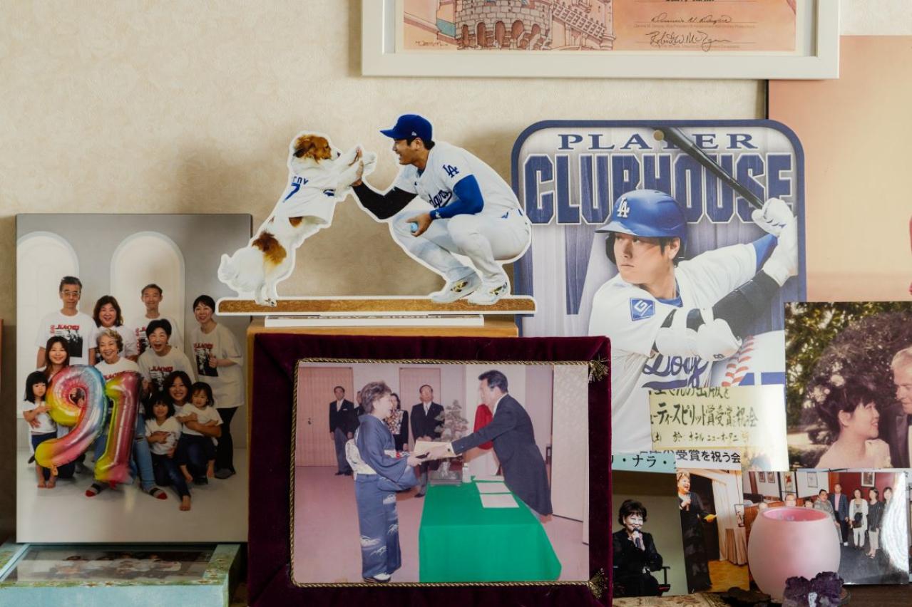 大谷翔平　カオリ・ナラ・ターナー　ヘアメイクアップアーティスト　