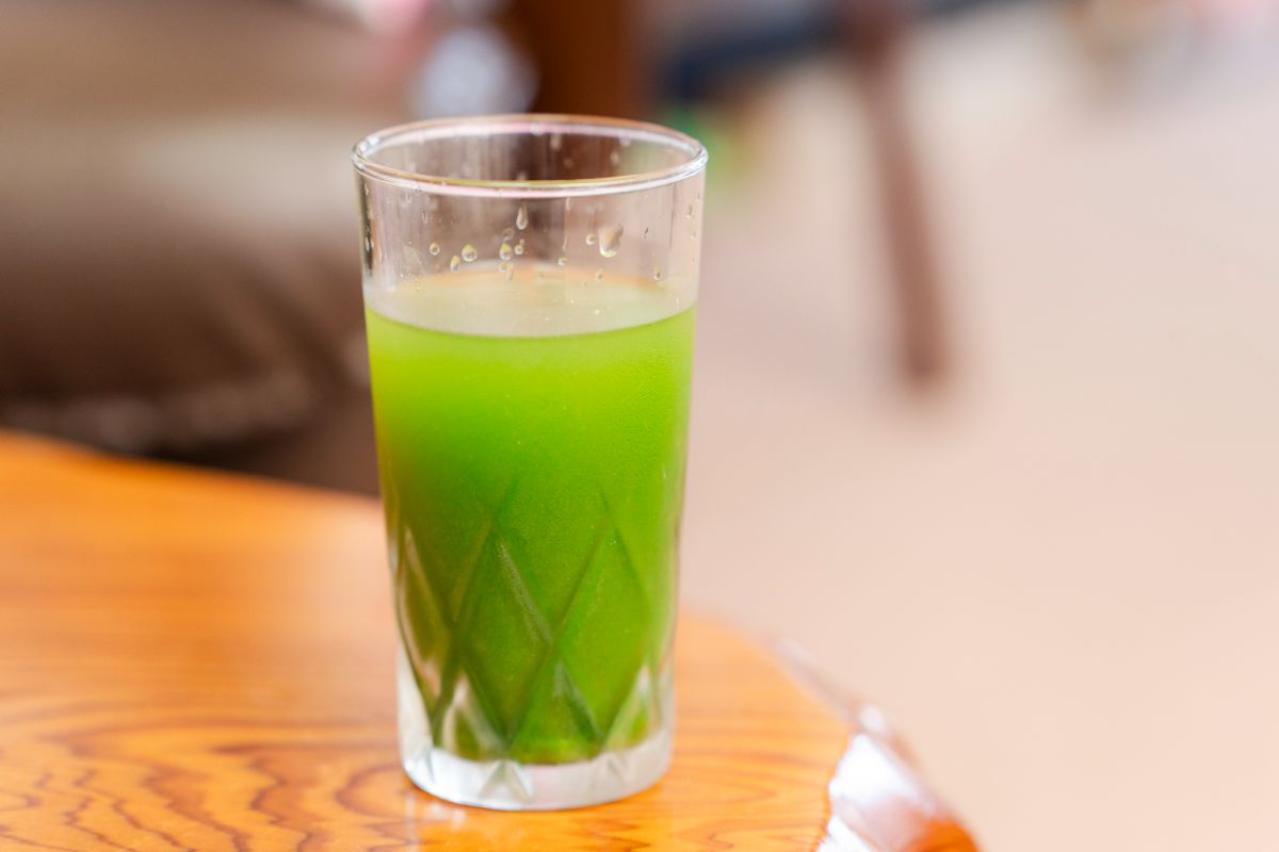 まもなく92歳なのにまさかの片足立ちを披露！若さの秘訣は鮭とブロッコリーと夜のあれ！（画像3）