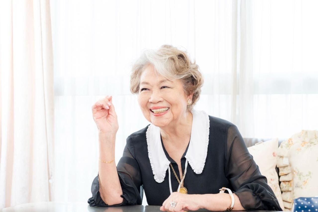 カオリ・ナラ・ターナー　ヘアメイクアップアーティスト　