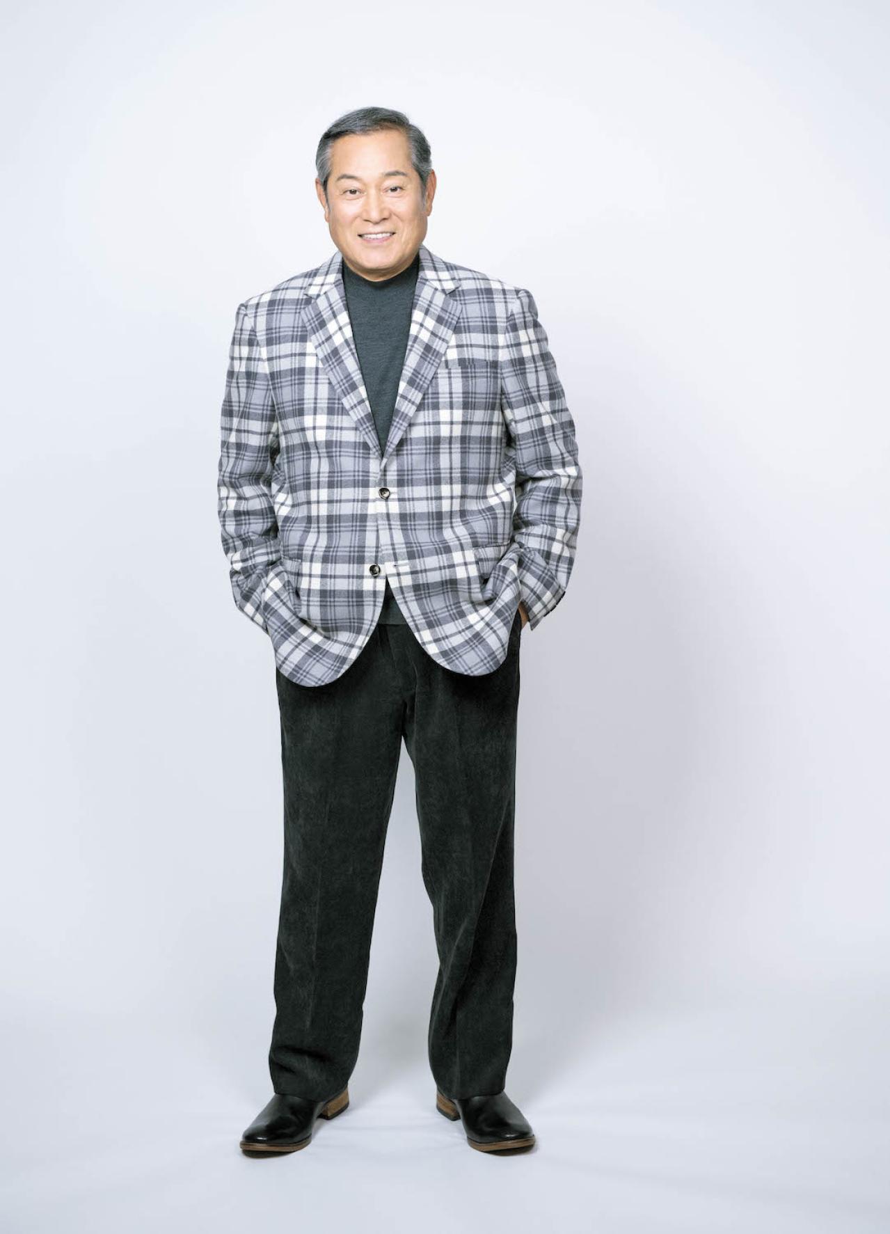 あの「マツケンサンバ」【松平健さん】の今。毎朝3駅分くらい歩き、スーパーや電車にも出没！？（画像3）