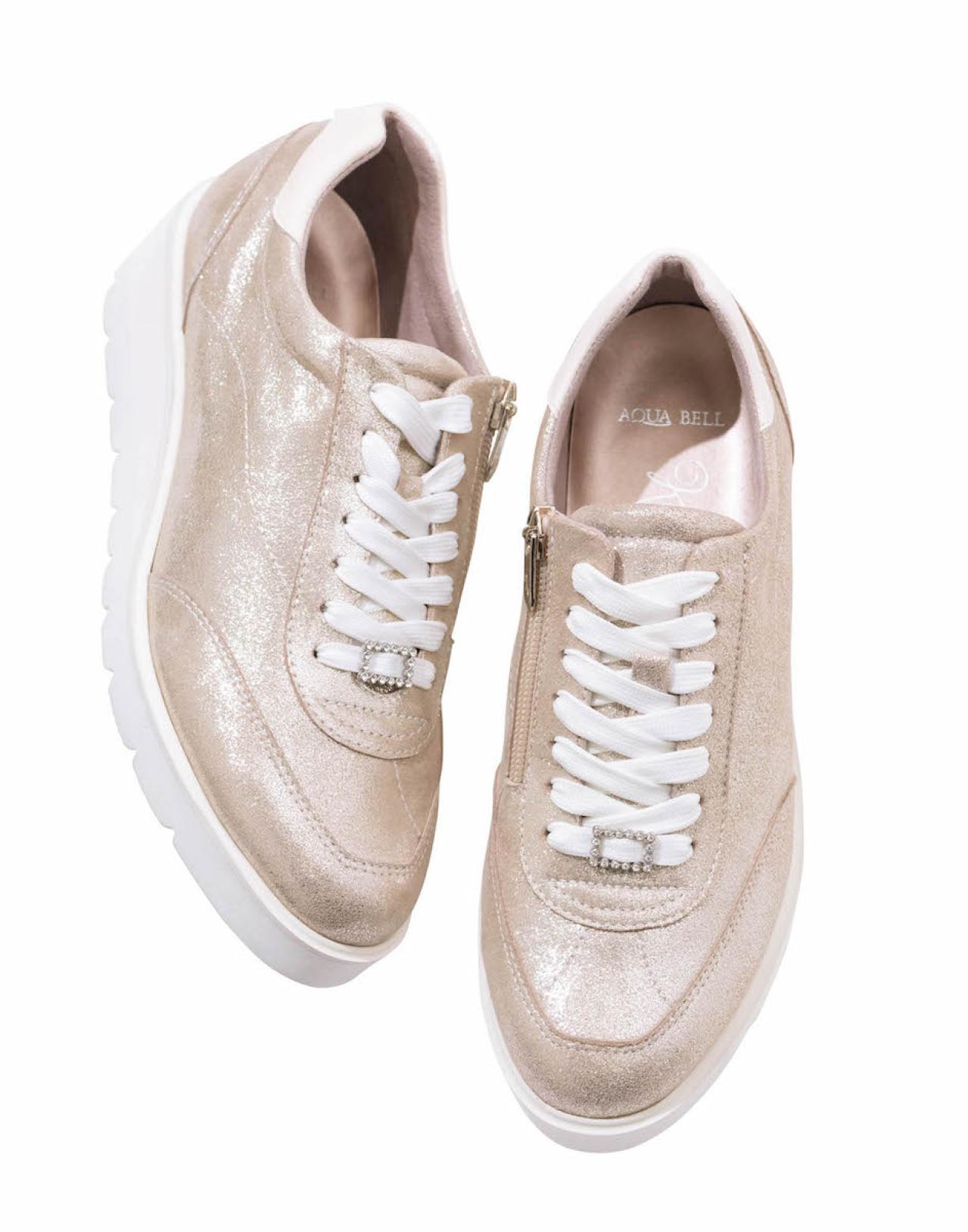 50代のための「ローファー＆スニーカー」【6選】おしゃれと快適さを両立した名品（画像3）