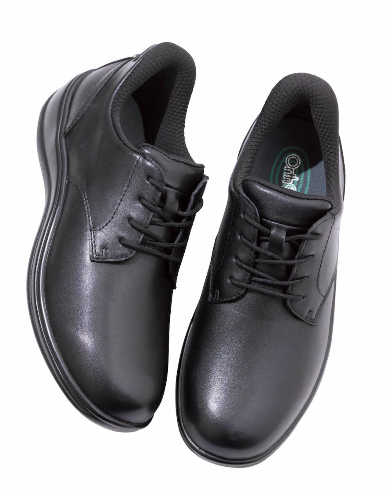 50代のための「ローファー＆スニーカー」【6選】おしゃれと快適さを両立した名品（画像5）