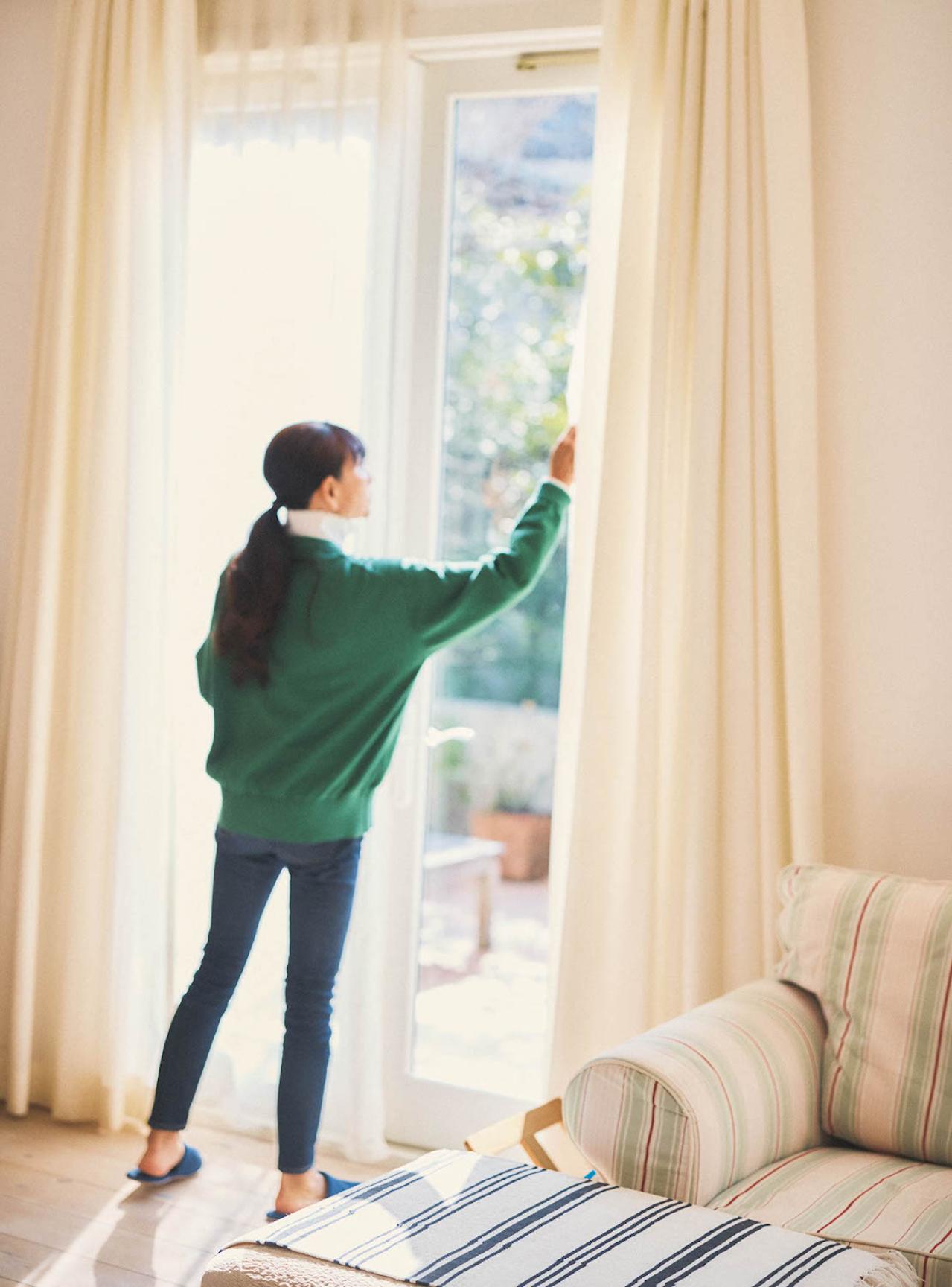 【藤原美智子さん・67歳】しなやかな体と健康をキープする朝の美容ルーティンを大公開！（画像6）