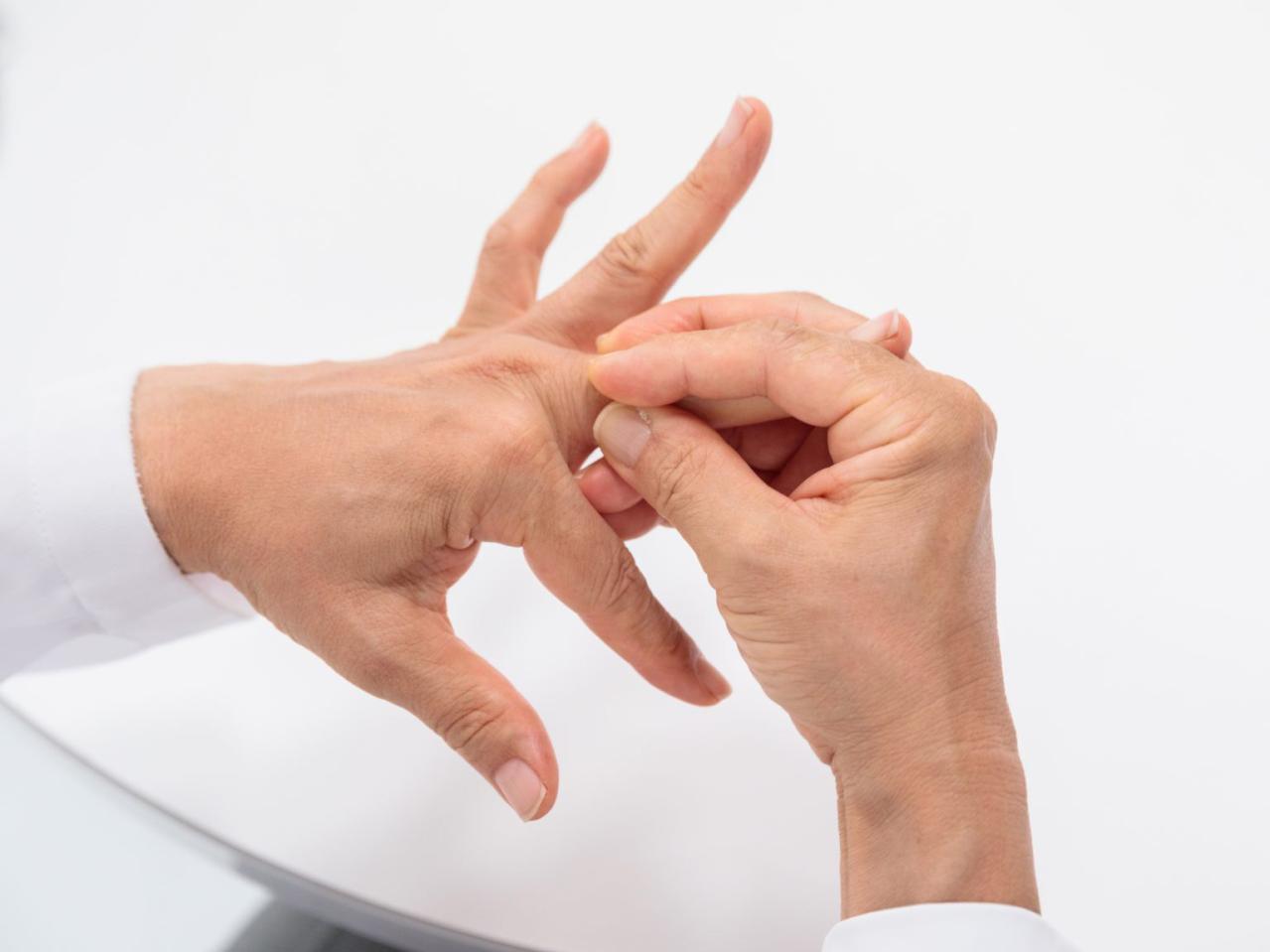 10月21日「ゲニステインパワーの日」制定記念　特別対談　今話題の40代・50代の手指の痛みに「ゲニステイン」！　手の外科専門医×専門家が語る更年期対策の最前線（画像8）