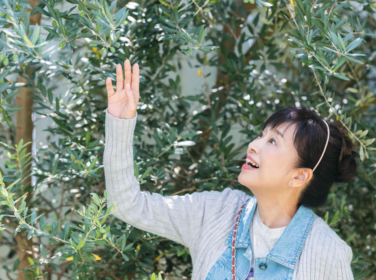 【かたせ梨乃さん】68歳とは思えぬ美ボディを保つ毎朝1時間の習慣とは？ 正しい歩き方も伝授（画像3）