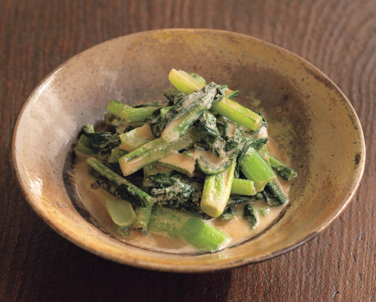 即デキ！【100文字レシピ】野菜のシンプル副菜3選「小松菜のごま煮」「かぶのにんにくレモンあえ」「にんじんおかか煮」（画像3）