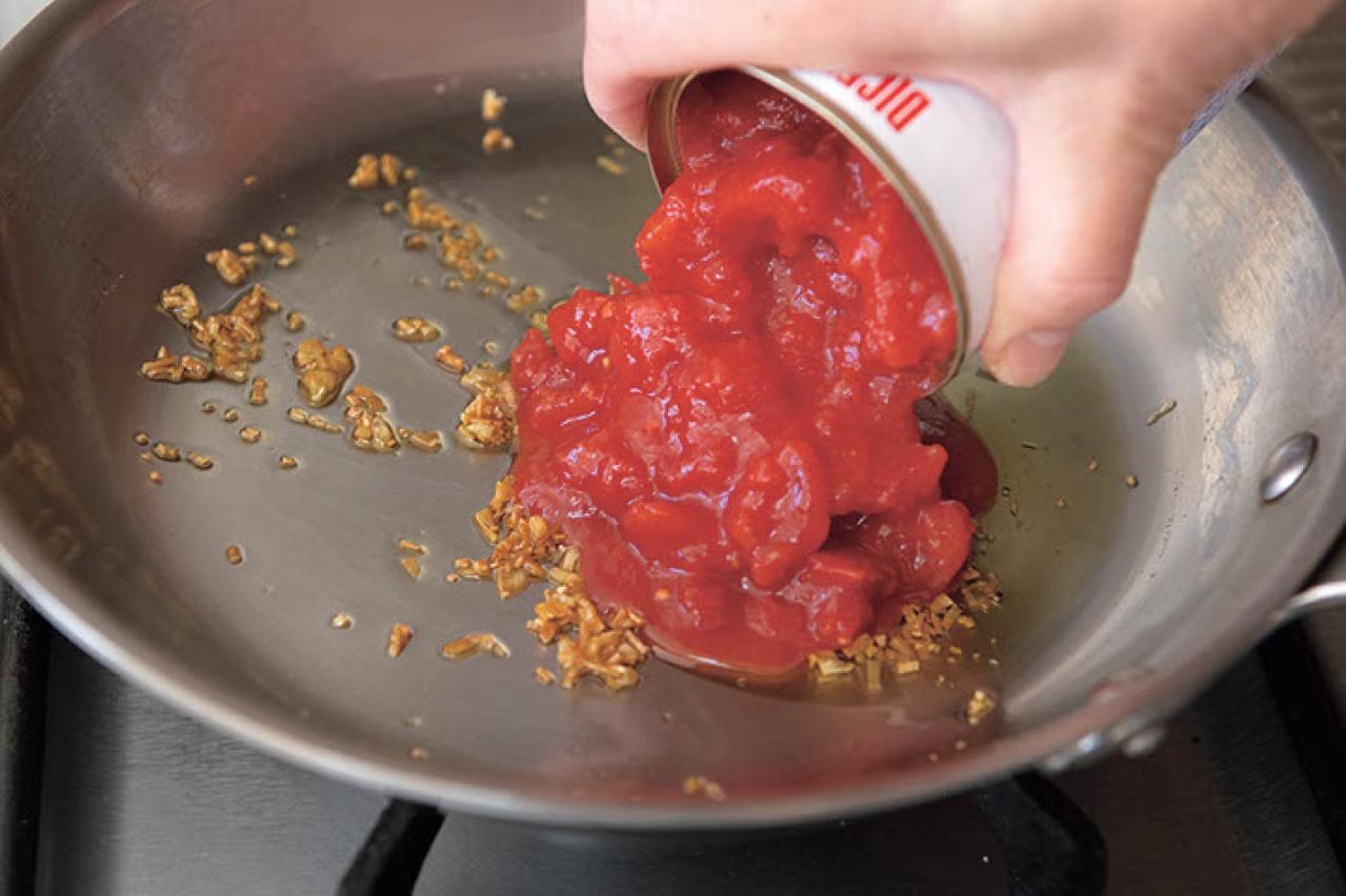 魚料理も簡単！【100文字レシピ】さばのメインおかず2選「キムチ鍋」「トマトしょうゆ煮」（画像5）