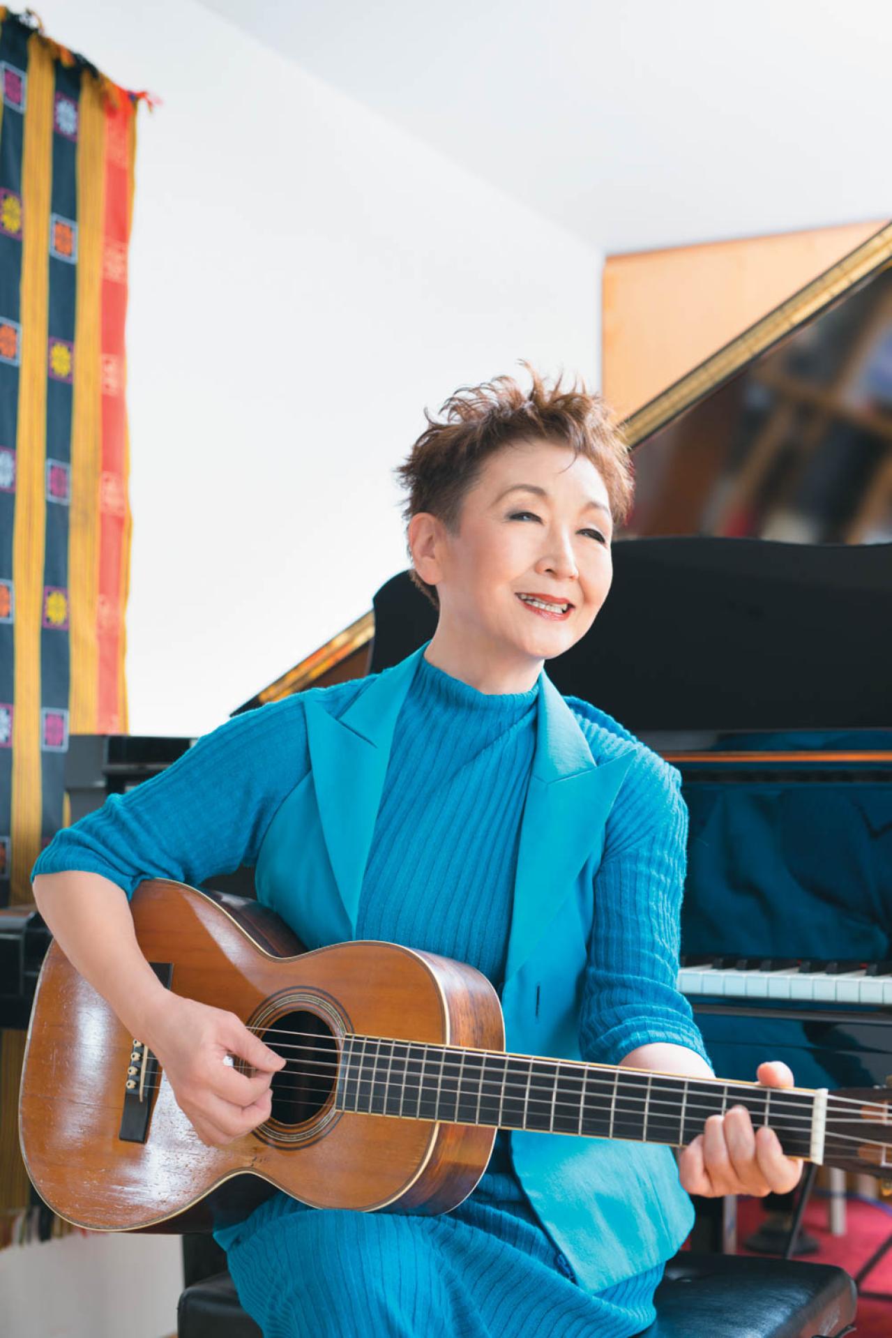 25年前の貴重な表紙を公開！【加藤登紀子さん・81歳】激動の時代を経て語る「ゆだねる」ことの心地よさとは？（画像9）