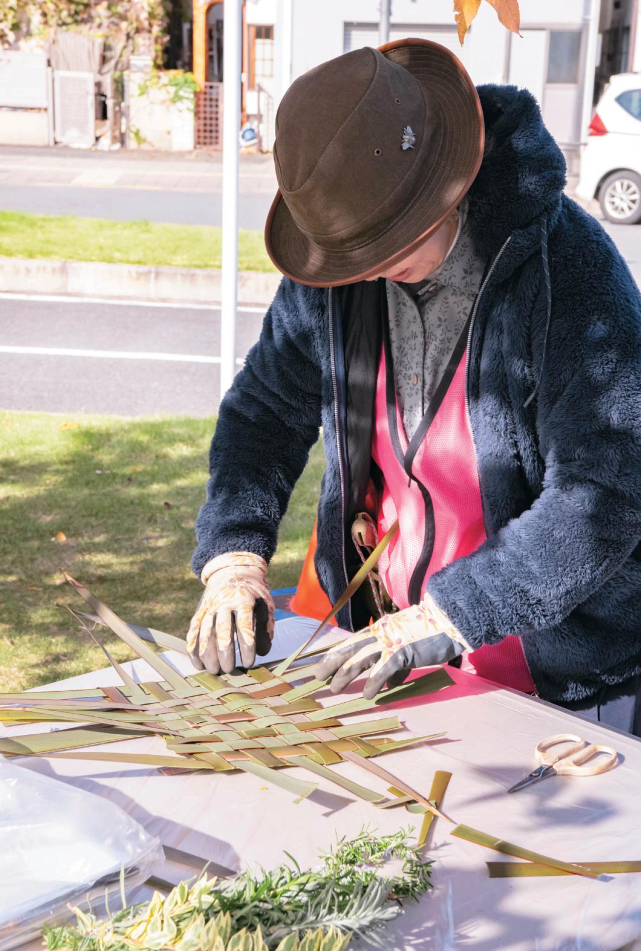 どの季節も花を楽しめる【街のボランティア花壇】剪定枝や抜いた花の再利用アイデアも公開！（画像7）
