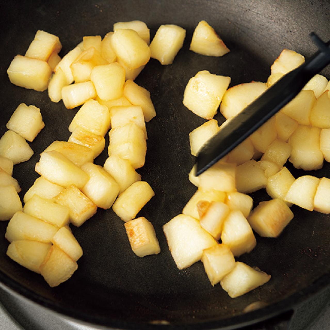 フレンチの巨匠・三國シェフが作る【アップルパイ】がパイ皿いらずで、簡単と話題！そのお味は？（画像4）