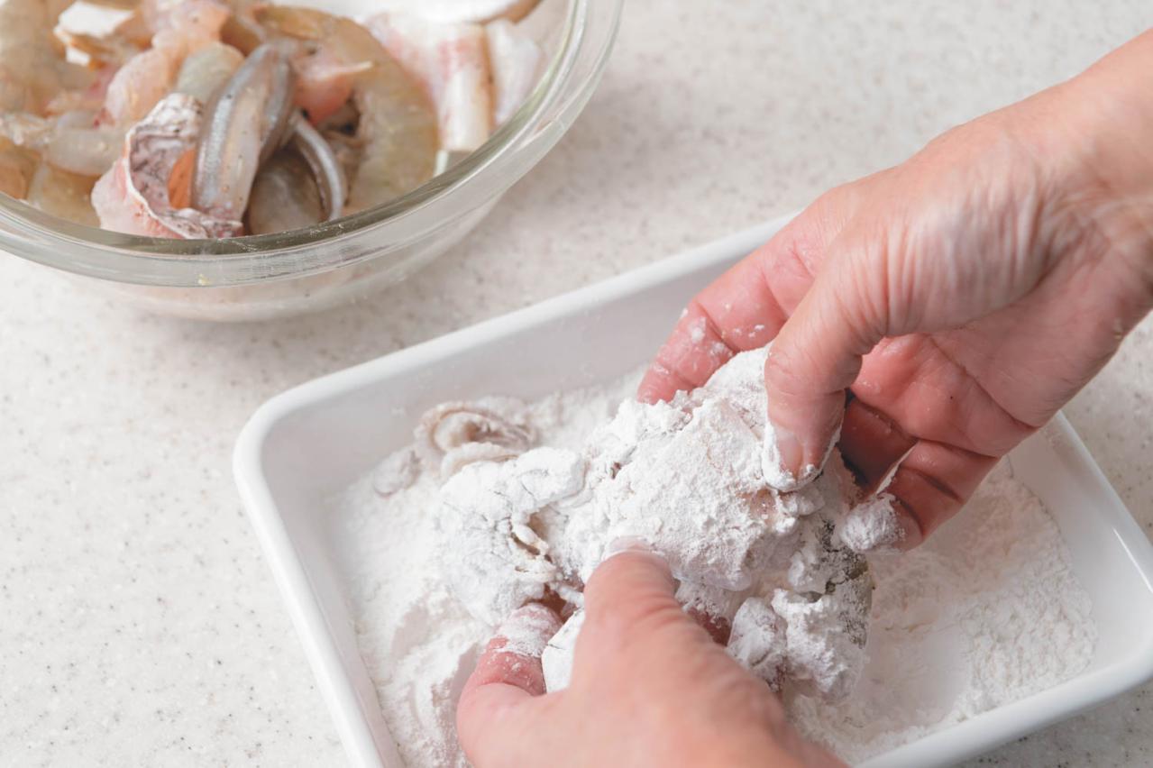 友人や家族が来たときに！ 気取りすぎない【ごちそうレシピ】3選「牛ステーキサラダ」「ミラノ風カツレツ」「魚介のイタリアンフリット」（画像6）