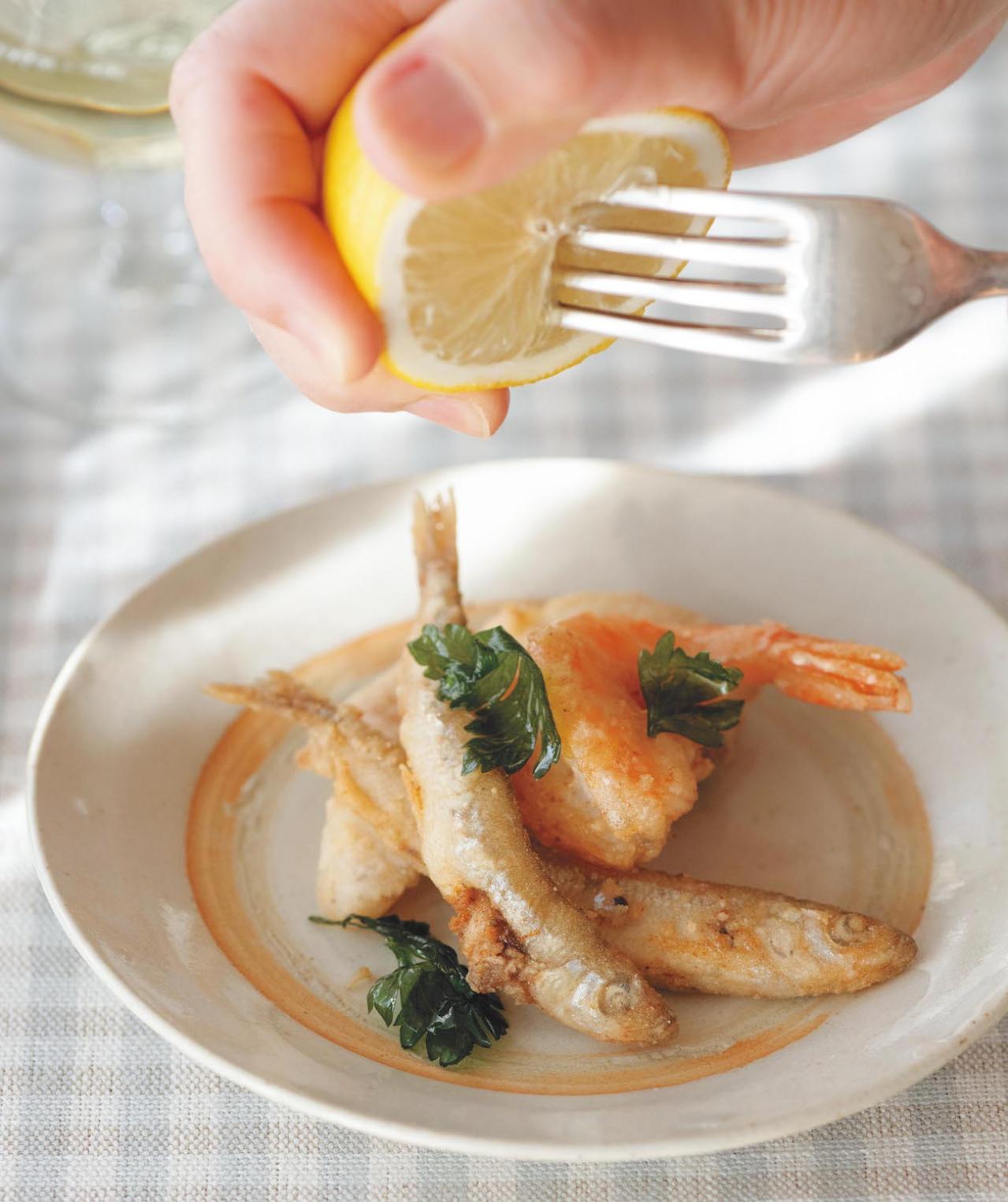 友人や家族が来たときに！ 気取りすぎない【ごちそうレシピ】3選「牛ステーキサラダ」「ミラノ風カツレツ」「魚介のイタリアンフリット」（画像7）