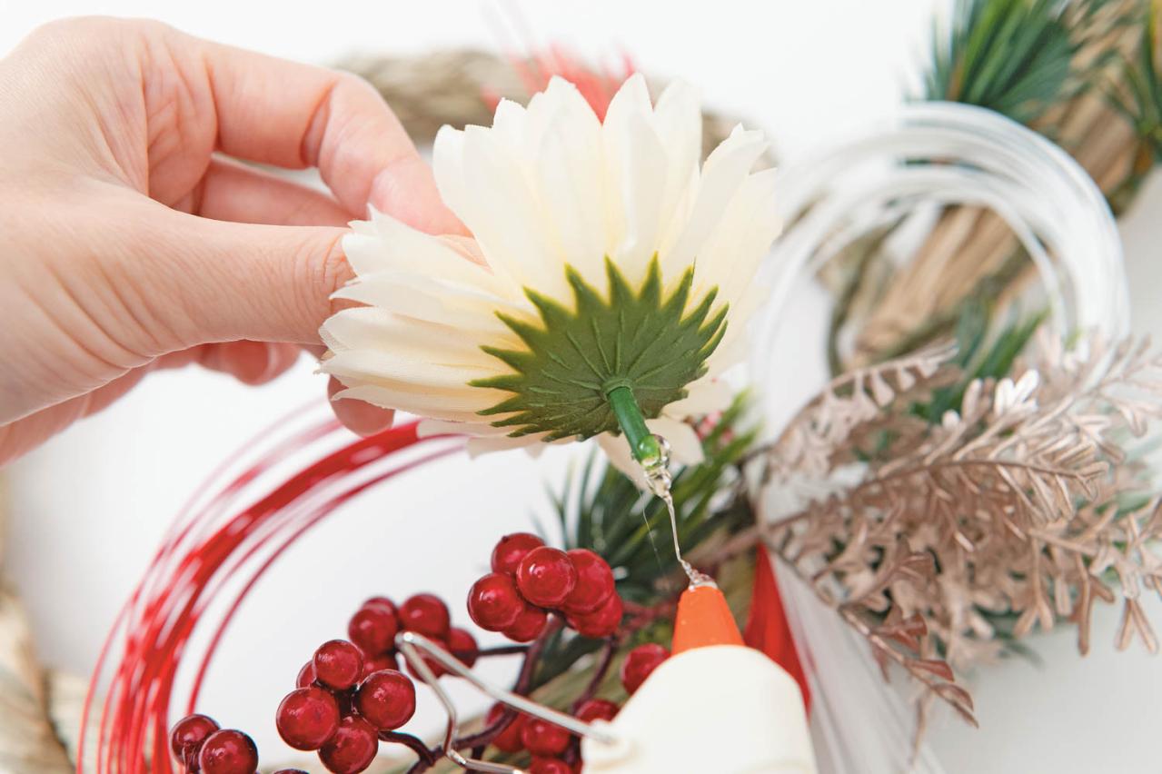 市販の材料で簡単！【しめ縄リース】マンションの玄関や洋間にも合うモダンなアレンジ（画像10）