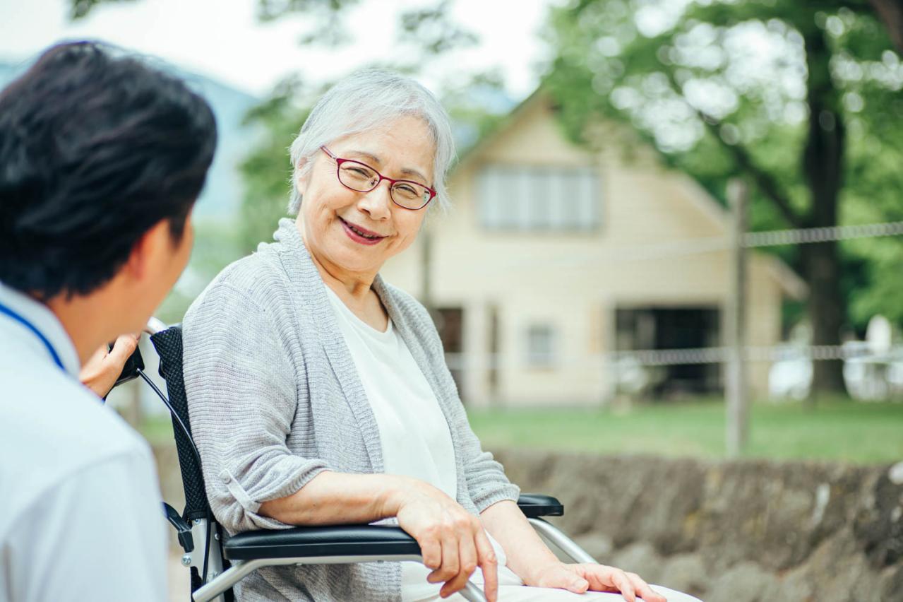 正解なんてないから皆さんの声を聞きたい！【老人ホーム】は親不孝ですか？ 読者アンケート結果を公開