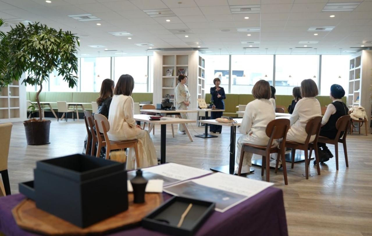 茶道が一気に身近に！抹茶ブームの今「chabako」（茶箱）で楽しむスマート茶会　潜入ルポ