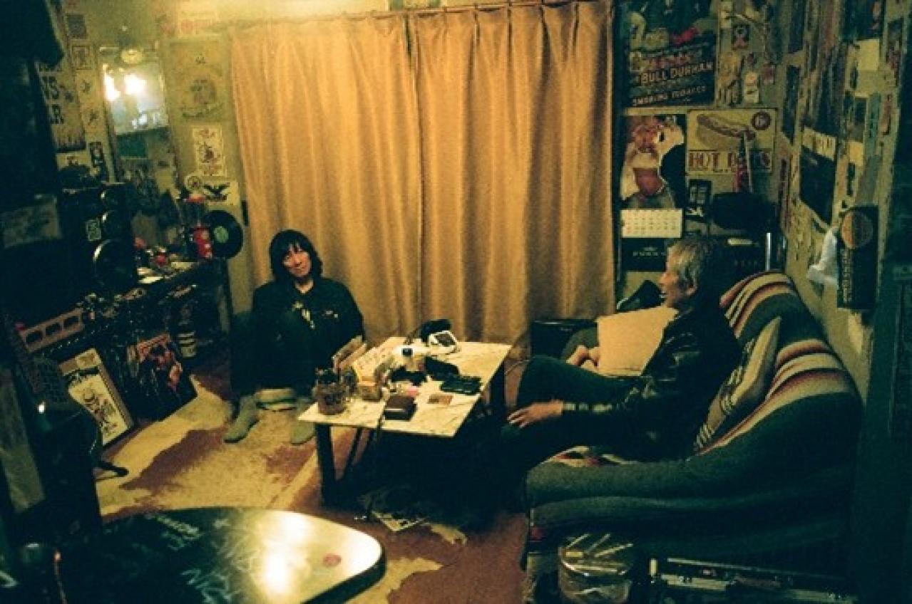 「誰しもが人生の締め切りに追われて、やらなきゃいけないことがある」ロックミュージシャン・吉井和哉さんが語る“生きる”とは？（画像4）