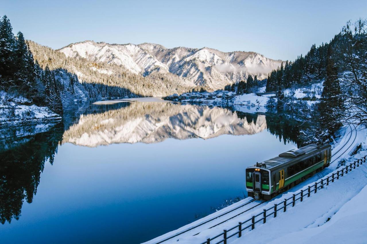 絶景、郷土料理、ものづくり体験など魅力満載！50代から楽しむ【只見線】の旅